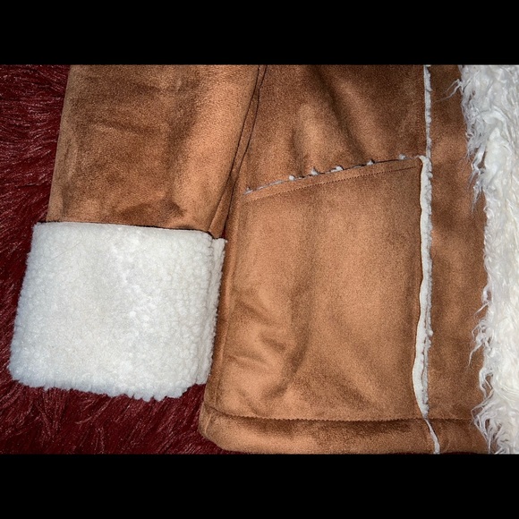 Rachel Hollis Ltd Faux Suede Jacket - Picture 2 of 4